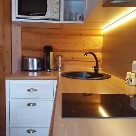 Arina * Nasva (Saare)